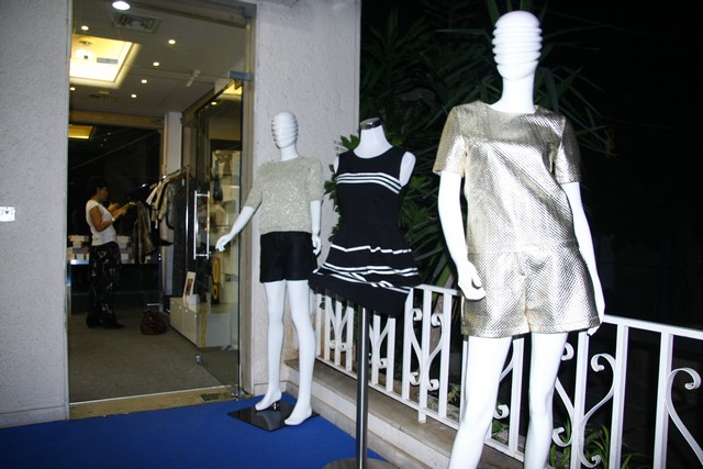 Shoe Box function of Fashion and Fun
