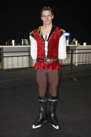  Snow White On Ice