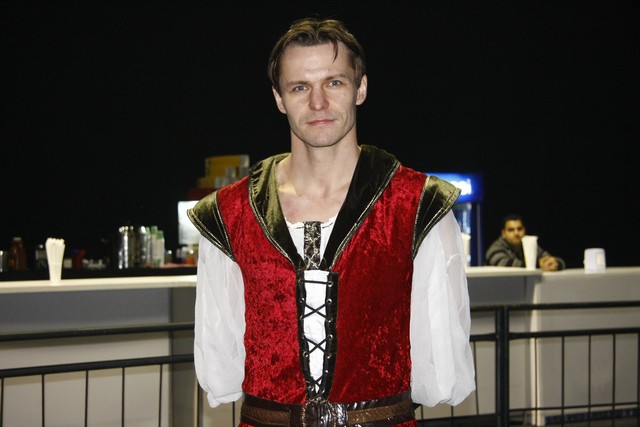  Snow White On Ice