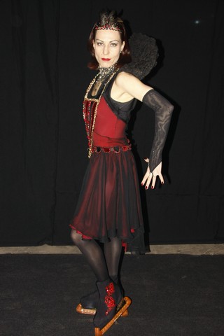  Snow White On Ice