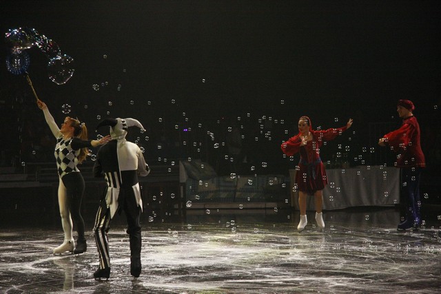  Snow White On Ice