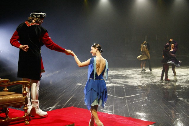  Snow White On Ice
