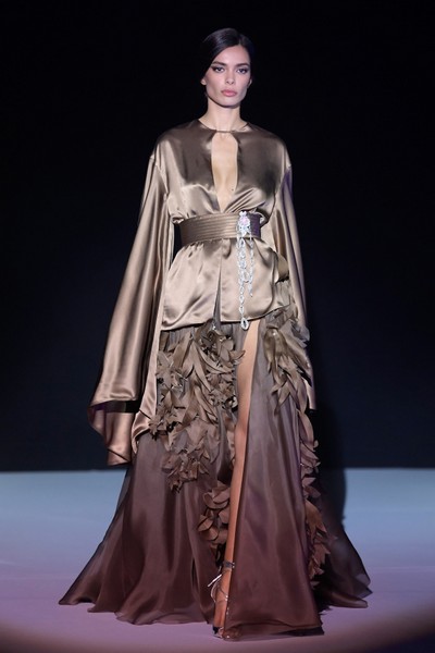 Stephane Rolland Spring 2018 Couture at PFW