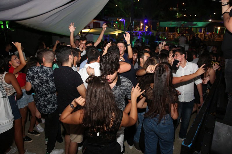 MOVE A closing Summer Party