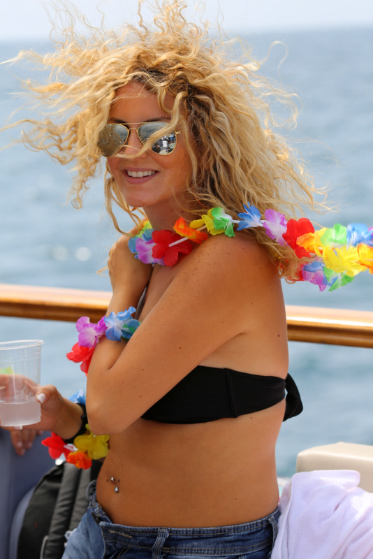 Summer Cloud 961 Boat Part 2