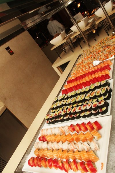 Sushi Night at Mosaic