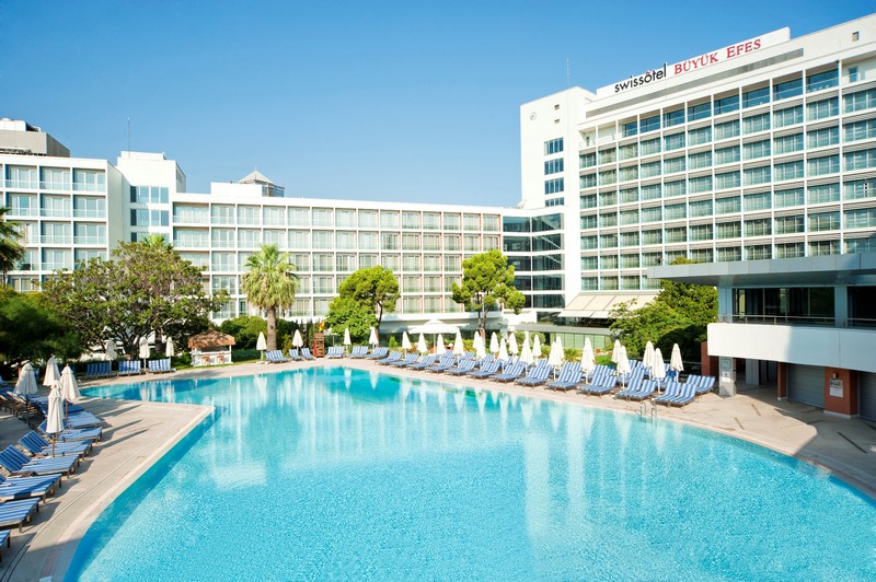Tour with Nakhal Agency to Swissotel Buyuk Efes