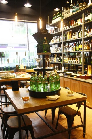 A Fine Drinking evening with Tanqueray No TEN