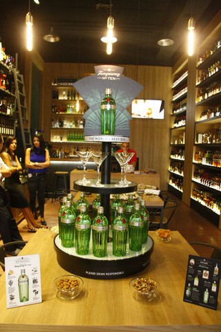 A Fine Drinking evening with Tanqueray No TEN