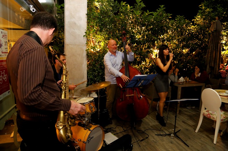 Jazz & BBQ Night at The BeazBee