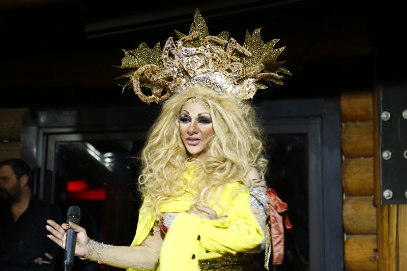 Golden Celebrities at The Notch