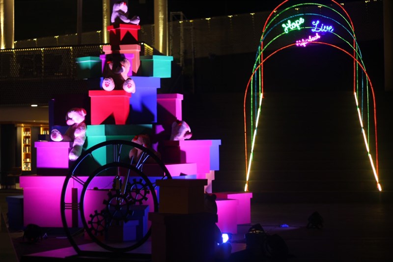 Christmas decoration by Classy Solutions at Zaitunay Bay