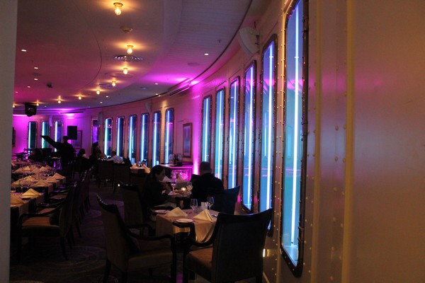Titanic piano bar on Friday Night 