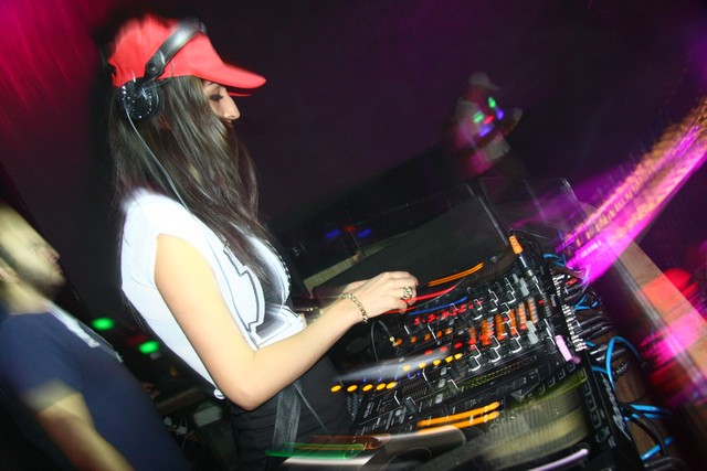 TNT at Aura