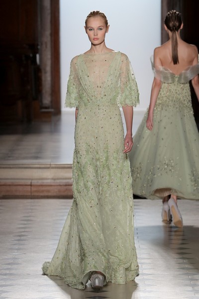 Tony Ward Spring Summer 2018 Couture at PFW