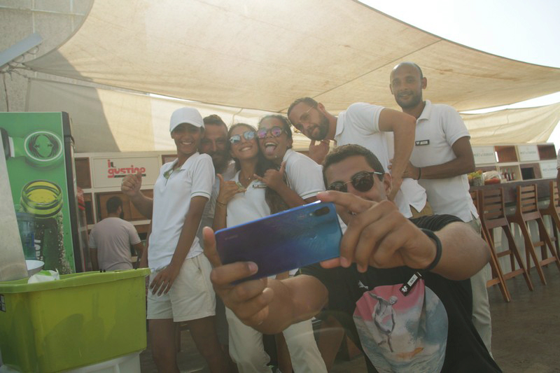 Sunday at Veer