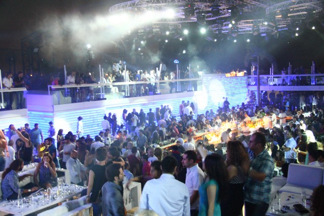 Hollaphonic at White Beirut