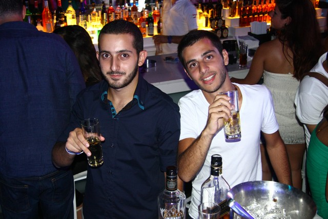 Hollaphonic at White Beirut