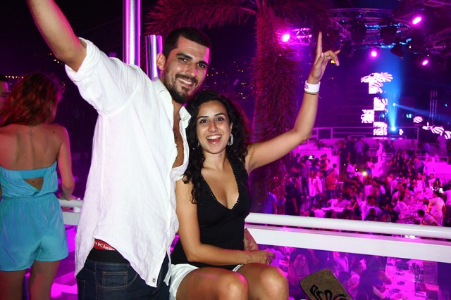Hollaphonic at White Beirut