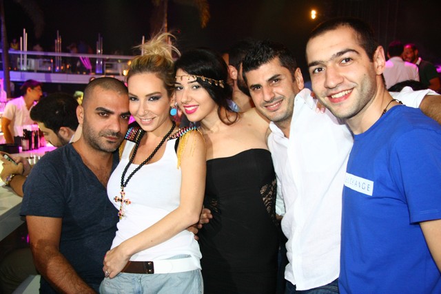 Hollaphonic at White Beirut