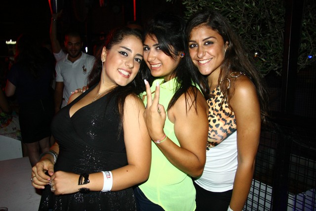 Hollaphonic at White Beirut