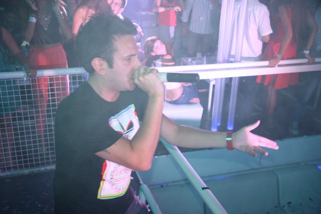 Hollaphonic at White Beirut