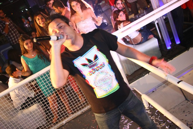 Hollaphonic at White Beirut
