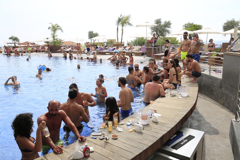 Sunday at Whitelace