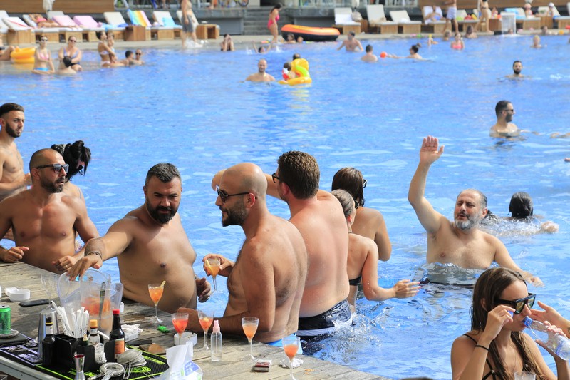 Sunday at Whitelace