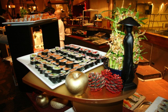 Sushi Night at Wok Wok 