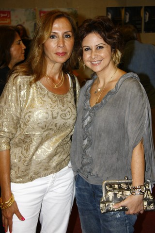 Znoud El Sitt at Theatre Monot