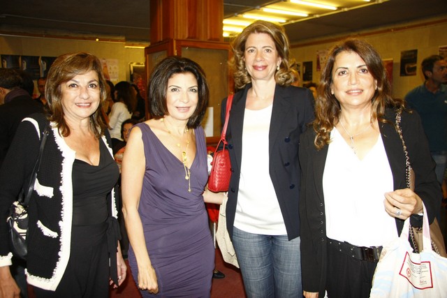 Znoud El Sitt at Theatre Monot