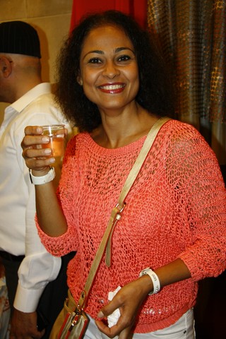 Znoud El Sitt at Theatre Monot
