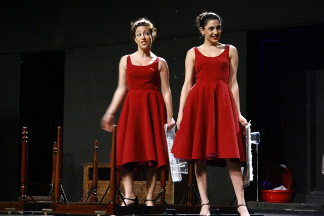 Znoud El Sitt at Theatre Monot