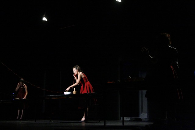 Znoud El Sitt at Theatre Monot