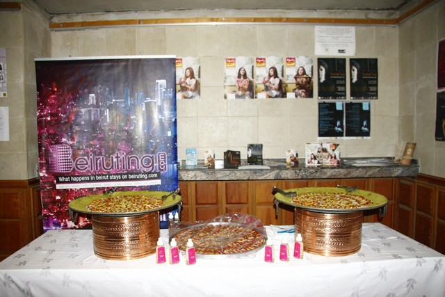 Znoud El Sitt at Theatre Monot