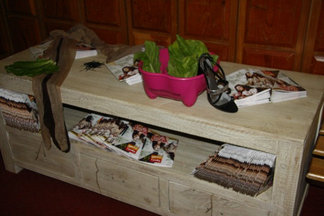 Znoud El Sitt at Theatre Monot
