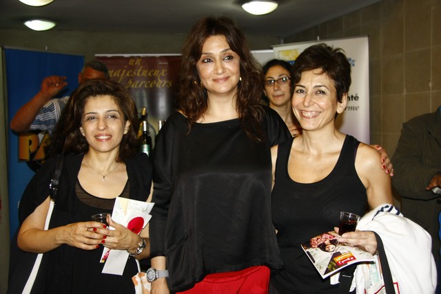Znoud El Sitt at Theatre Monot