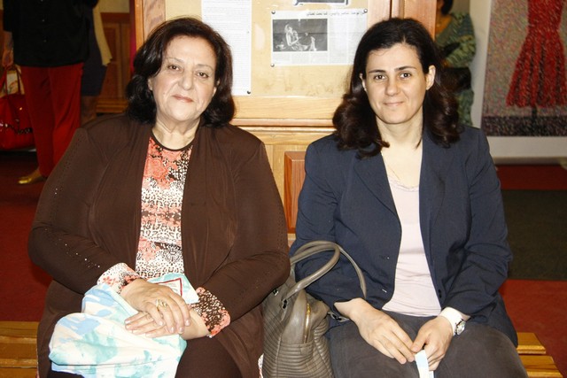 Znoud El Sitt at Theatre Monot