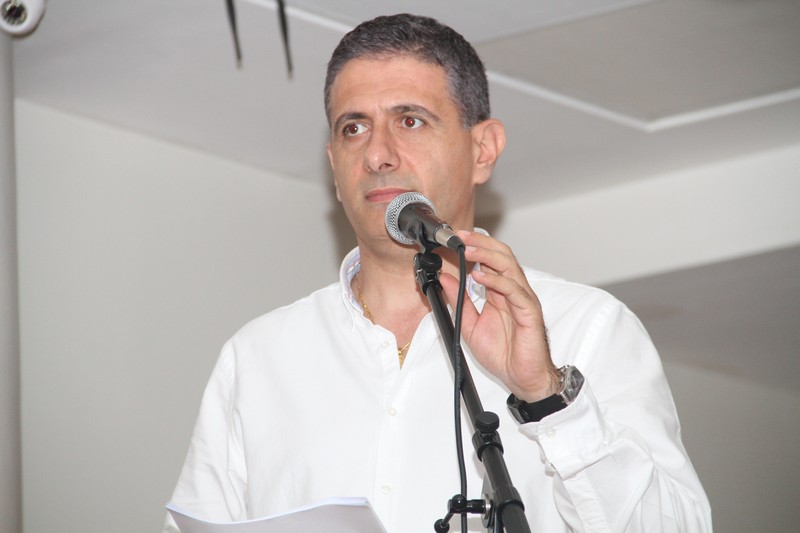Malak Al Intizar a poetry night by Desiree Saccal