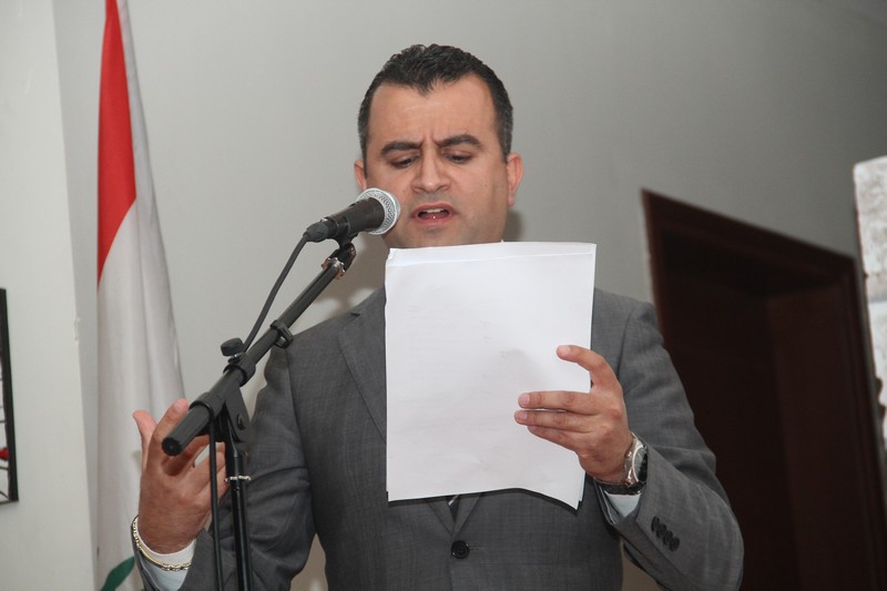 Malak Al Intizar a poetry night by Desiree Saccal