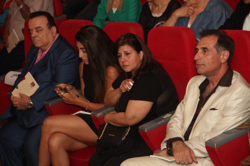Malak Al Intizar a poetry night by Desiree Saccal