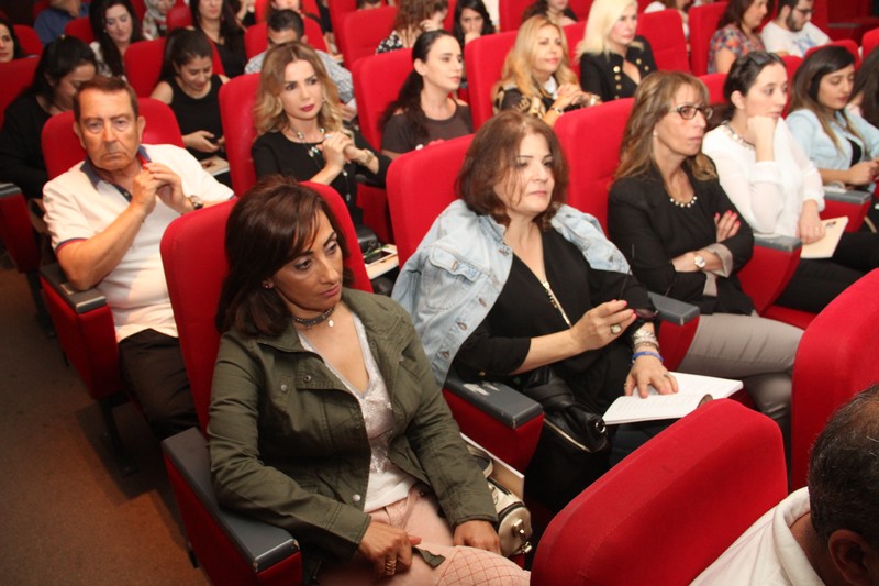 Malak Al Intizar a poetry night by Desiree Saccal