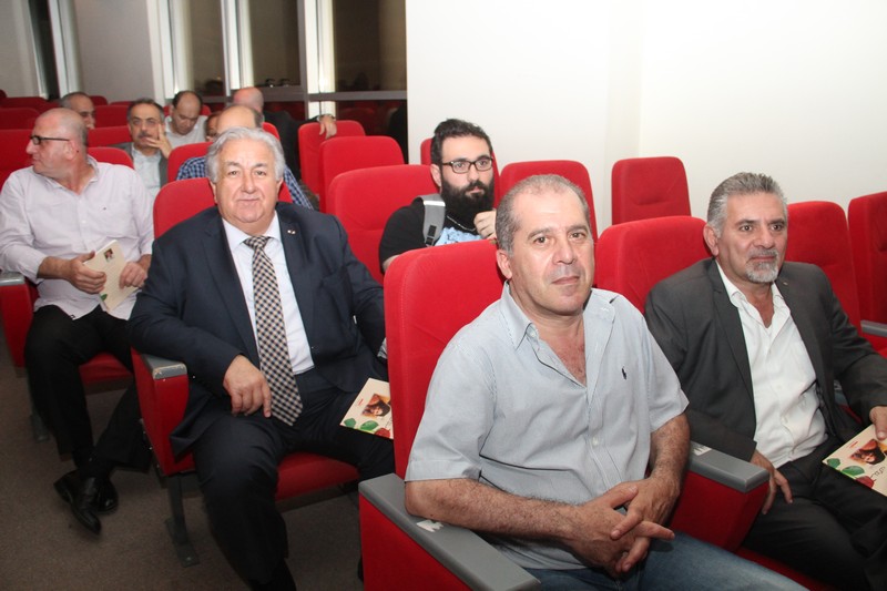 Malak Al Intizar a poetry night by Desiree Saccal