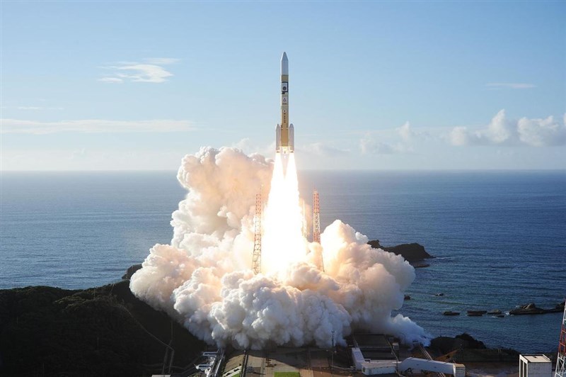 In Video: The Hope probe sends the first image of Mars