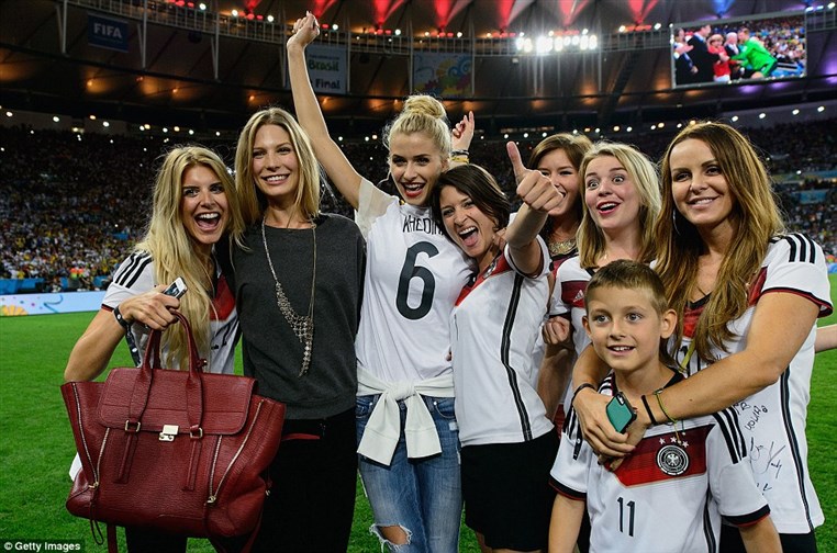 Germanys WAGs celebrate in style