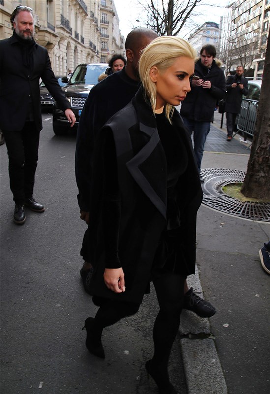 Kim Kardashian Dyes Her Hair Blonde