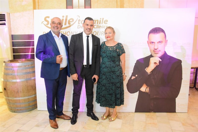 Dr. Anthony Fakhoury crowned Elise Hajjar Miss Zahle 2022