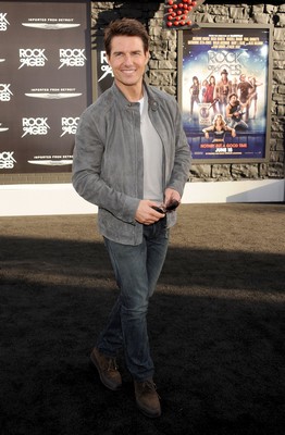 TOM CRUISE WEARS Z ZEGNA TO "ROCK OF AGES" PREMIERE
