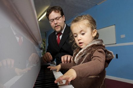 Concert pianist, aged two, is new Mozart